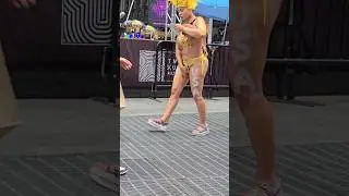 Women Itching In Public #women #christmas #nyc #girl Time square