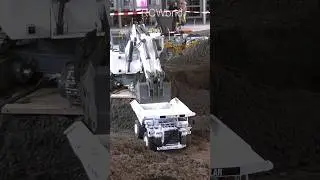 RC Caterpillar Dump Truck Loading Unloading at Construction Site #caterpillar #dumptruck #rcworld