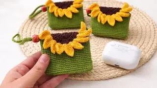 Cute little crochet sunflower earpods bag 🌻 