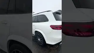2025 Mercedes GLS580 white with beige interior 
