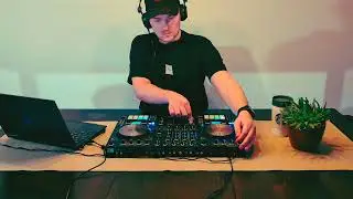 House Mix | Smooth Grooves | (I messed up 1x, got scared 1x, fly in the shot 1x)