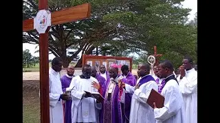 MESSE D'OUVERTURE DE LA PORTE SAINTE ET 2EME ÉDITION DE L'HALTE SPIRITUELLE A LOANGO