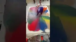 Decoding Morris Louis