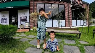 작은 코끼리들의 여름 휴가 🧒👶