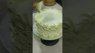 customize butterscotch Cake in abudhabi #bestvlogger v #cakesandbakes #youtubers #duckybhai