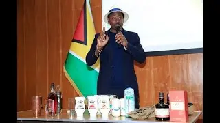 Global Rum Ambassador Ian Burrell performing his famous mixology presentation at GDSIC2023