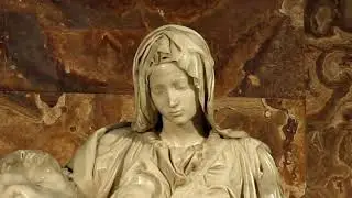 Pietá- Michelangelo Buonarotti - Em detalhes