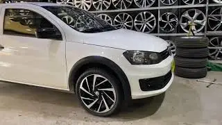VW Saveiro nas 18&rdquo; com pneus 215/40R18