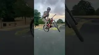 Bunny hop bar spin! #mtb #biking #fun #bikelife #jumpbike #sendit #freestyle #slowmo #barspin