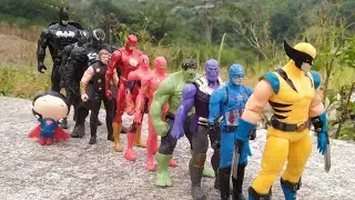 The Avengers of Hero Action Figure Black Panther, Venom, Spiderman, Wolverine, The Flash, Hulk