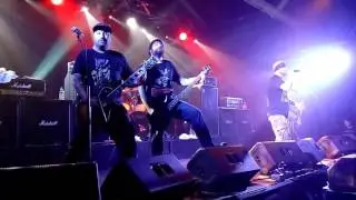 Hatebreed live @ Sala del Museo, Montevideo - Uruguay, 7/5/17 (HD)