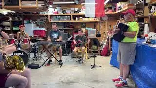 Praha Polka (Czech) Performed by Rokusek and Jeltema Families at 4th of July 2023