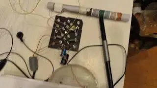 Near saturation point AM detector.