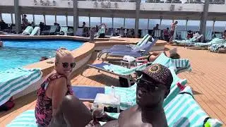 Hot Day to Hang around Pool 🛳️👀