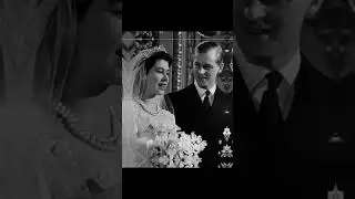 Queen Elizabeth&rsquo;s Wedding Dress 👰🏻&zwj;♀️✨| She Was a Princess with No Fabric | ElanEtoile | #shorts