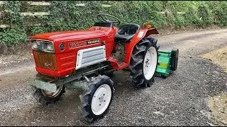 Yanmar YM1610D 4WD Compact Tractor & New Flail Mower