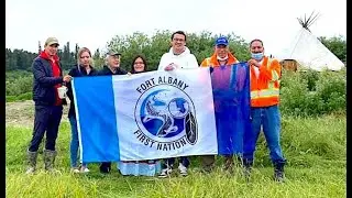 Peetabeck: Fort Albany First Nation - Cree - James Bay Area, Ontario, Canada