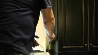 Quick Tip : How To Paint Narrow Wall Areas Between Objects