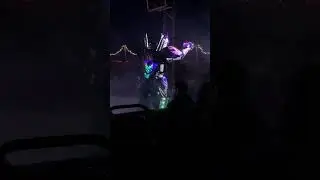 #AlienInTheCircus#RobertAlienShow#CircusVisitorFromSpace#AlienPerformer#CircusVibes#NeonShow#