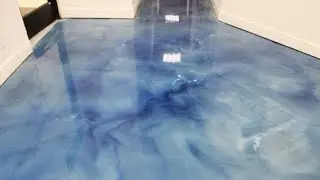 طريقة صحيحة  لتحويل أرضية بيتك الأسمنتية الي أرضية إيبوكسي متاليك لؤلؤي. اجعل بيتك في حلة جديدةepoxy