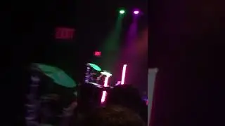 Audience jamming with Jacob Collier at Philadelphia concert 2019