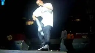 T.I. performs, Swing Ya Rag