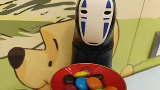 No face man eating M&M chocolates🌈#asmr #satisfying ❤️