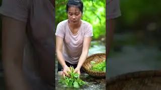 Washing Fresh Vegetables in the River | Peaceful Rural Life | 4K Nature ASMR