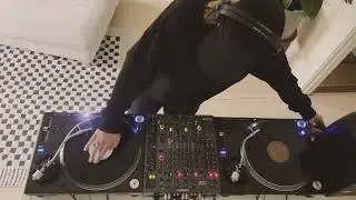 sler &mdash; Vinyl DJ Set