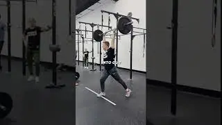 Разделись и прыгни вот так!