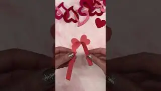 This Valentine&rsquo;s Bow Banner Has Heart &hearts;️