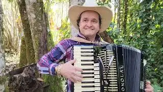 Xodozinho Sanfonando - Tocando Xote