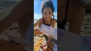unboxing en la playa parte dos 😊