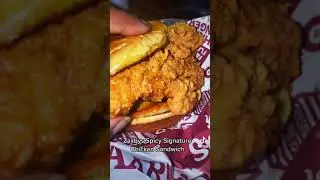 Vlogmas Day 9: @Zaxby &lsquo;s Signature Spicy Chicken Sandwich | CHRSHY EATS #vlogmas2021 #zaxbys