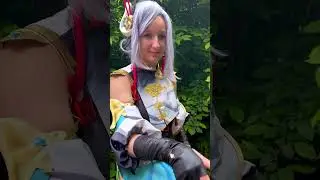 MONA SAW OUR FUTURE! GENSHIN COSPLAY + AHRI HANDSHAKES! #genshinimpact #cosplay #animecon