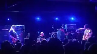 Dinosaur jr. 'My pal' with joel silbersher on vocals. Croxton park hotel. Melbourne jan 2017
