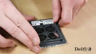 So wechseln Sie die Batterien eines Chroma 42 | Delfi Technologies