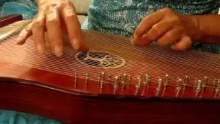 A new easy way to play your harp