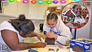 VLOGMAS DAY 3: DECORATE OREO GINGERBREAD HOUSE WHILE BAKED 🍃