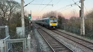 Class 185 passed with a strange horn 