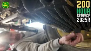 John Deere 2025r - 200 Hour Service