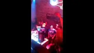 On-stage pogo @ Poldofka, Kladno