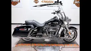 2022 FLHR ROAD KING VIVID BLACK