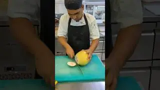how to peel  pomelo