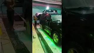 #howto #carwashing #foamsoap #bestcarwash #guedes #howtowash #huntedcarpaintjob