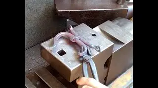 Blacksmith Collared Bracket - A Fun Project