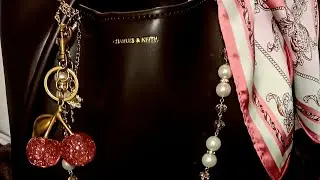What's in my bag this week!Charles and Keith! Layla tubular slouch tote bag XL!Christmas bag