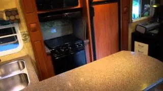 2010 Cyclone 3850 Toyhauler Fifthwheel 40' 12' garage
