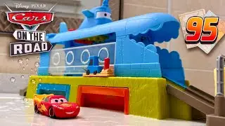 Игровой набор «Автомойка для китов» и меняющий цвет Молния Маккуин: распаковка и обзор.