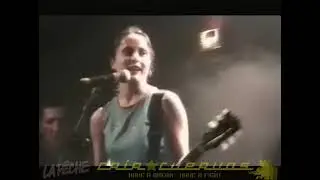 Cria ★ Cuervos  🕐 31minutes 🔊  La Pêche  📍 Montreuil 📅  14 oct 2000 📼  Archives Horca Shows